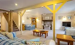 interior of cotswold holiday cottages dogs